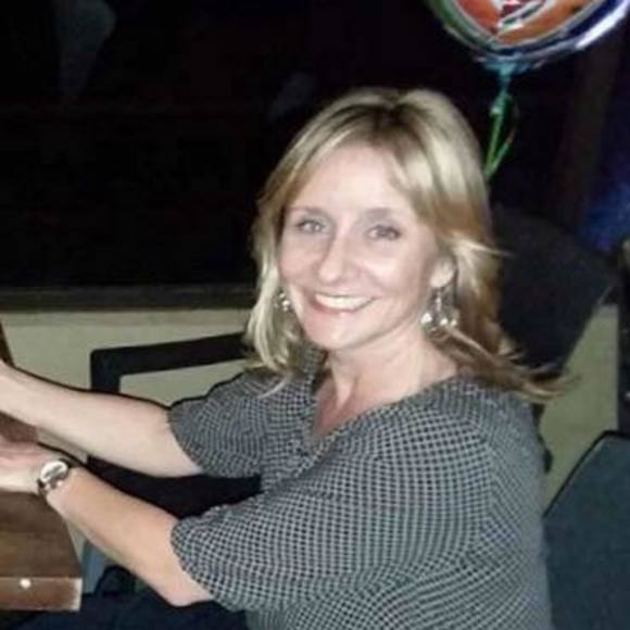 Meet your Posher, Roseann - Picture 1 of 4